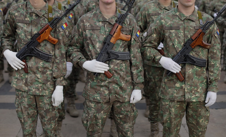 Armata obligatorie nu poate fi evitată în România: „Trebuie să luăm în serios în calcul pregătirea pentru război. Este mai scump să nu-ți aperi țara decât să ți-o aperi” (Iulian Fota)