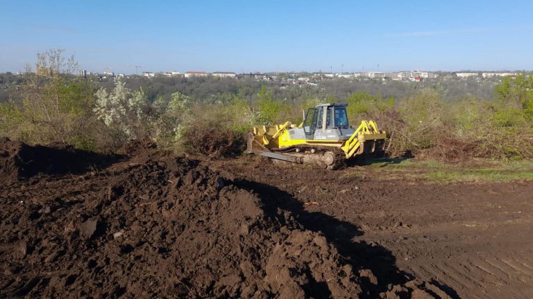 A început amenajarea drumului provizoriu în Moara de Vânt care să facă legătura cu bd. C.A. Rosetti