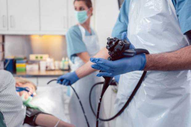 Femeie în stare gravă, după o endoscopie la o clinică privată în Craiova. Intervenția, făcută de fostul manager al Spitalului Județean