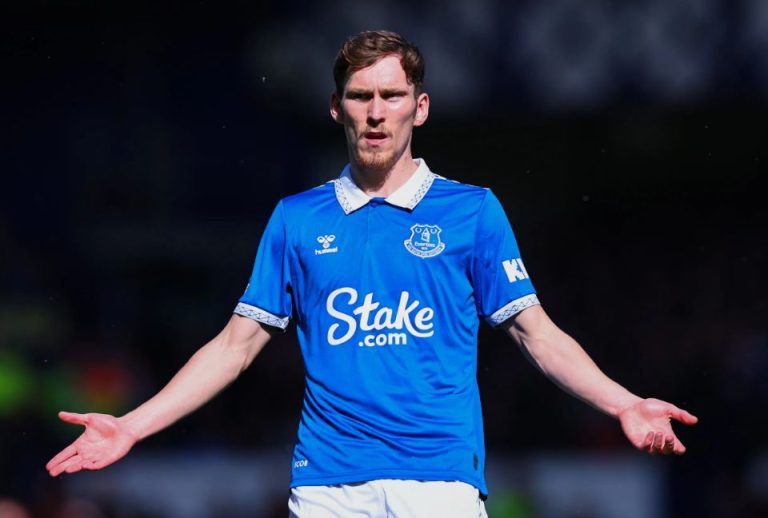 Everton, aflat în pericol de depunctare a doua oară. Risc de retrogradare