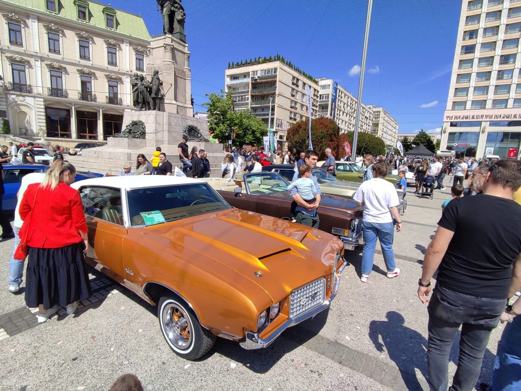  expozitie_masini_epoca_Iasi3
