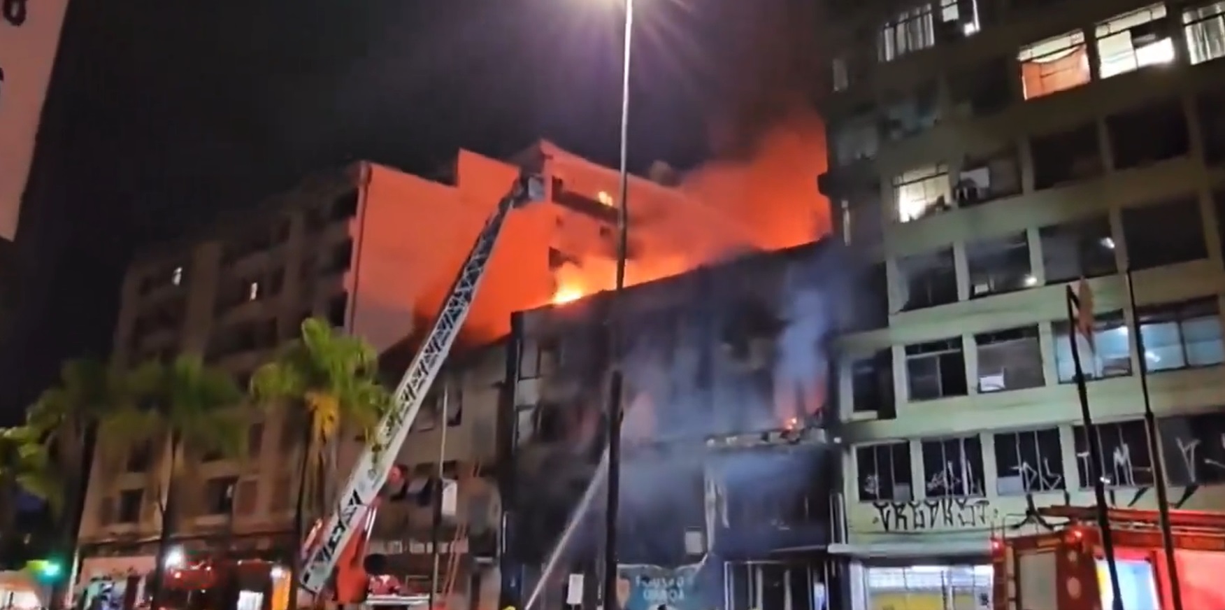 Cel puţin zece morţi în sudul Braziliei, într-un incendiu la un hotel în care locuiau „ilegal” persoane fără adăpost