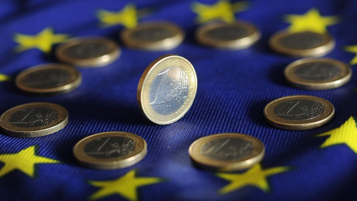 Inflaţia din zona euro a încetinit în mod neaşteptat în martie, la 2,4%