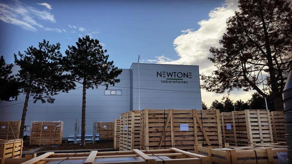  Un om de afaceri de peste Prut ridică o fabrică de medicamente la Tomeşti. Clădirea va avea 11.000 mp