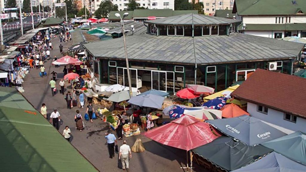  Se închid piețele ieșene una câte una. Au loc acțiuni de curățenie