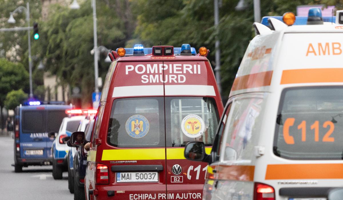Un bărbat din Roman s-a spânzurat în fața apartamentului său. Soția nu l-a primit în casă din cauză că era băut și violent
