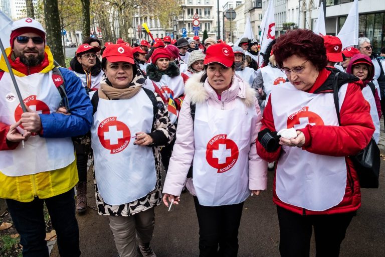 Victorie a sindicaliştilor sărbătorită la Iaşi. Cresc cu 20% salariile în sănătate. Sindicalist ieşean: „Sincer, nu speram”