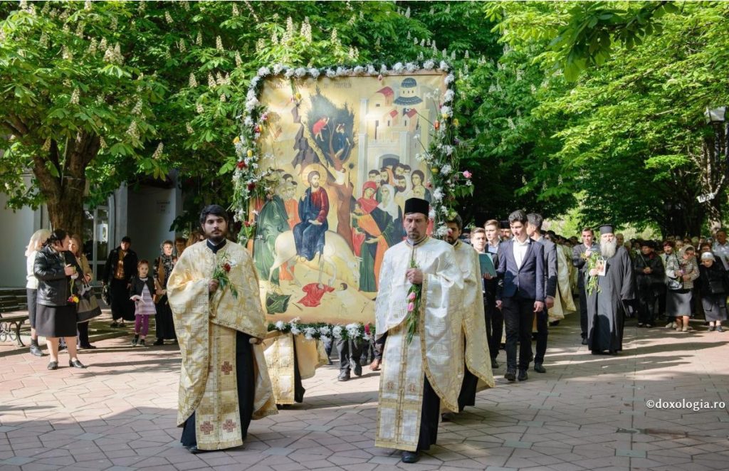  Creştinii celebrează astăzi Floriile, care deschid perioada sărbătorilor de Paşte