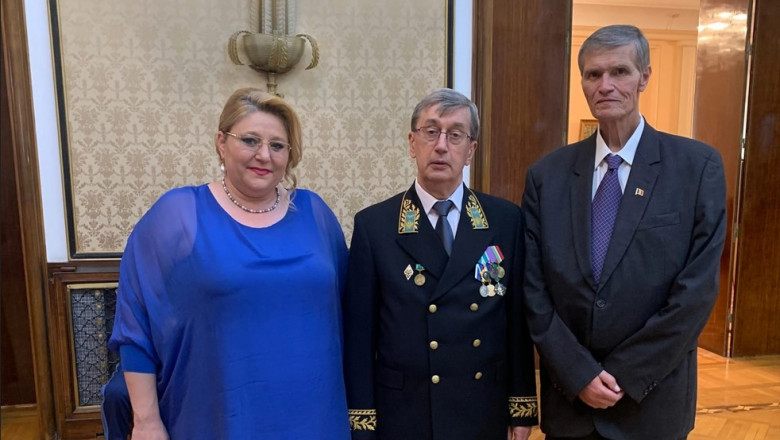  Șoșoacă rămâne fără cel mai bun prieten. Kuzmin a plecat definitiv la Moscova