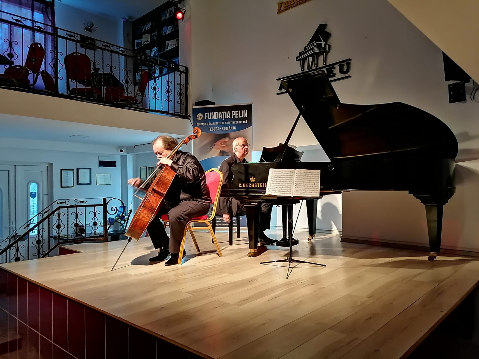  Unul dintre cele mai vechi violoncele din lume va fi adus la Ateneul Român