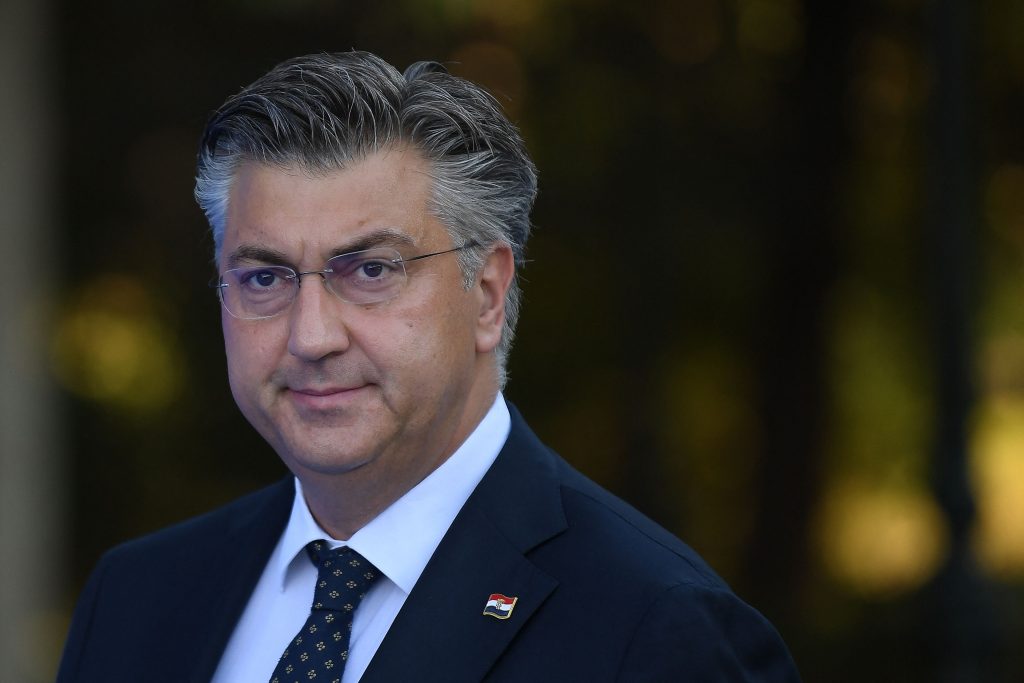  Croaţia a format un al treilea guvern condus de premierul pro-UE Andrei Plenkovic