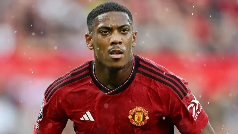 Atacantul francez Anthony Martial pleacă de la Manchester United