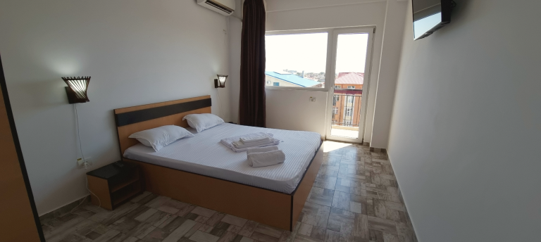 Blue Sky Hotel din Eforie Nord - La mare în primăvară (P)