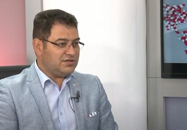 Un medic din Craiova, fost manager al spitalului județean, suspectat că ar fi ucis patru pacienți, este acum acuzat că l-ar fi omorât pe al cincilea
