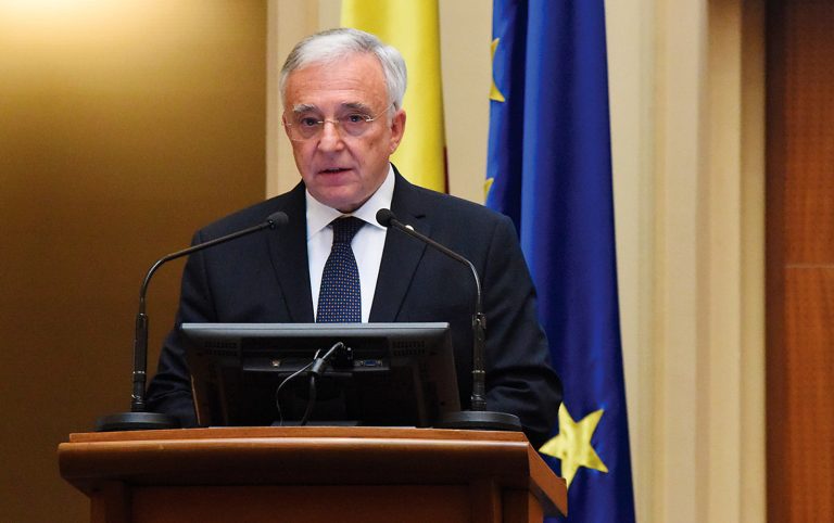 Isărescu, despre recesiune: „Suntem încă departe”. Ce spune despre restabilirea încrederii pieţelor de capital