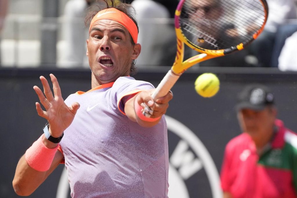  Rafael Nadal s-a antrenat la Roland Garros în fața a câtorva mii de fani