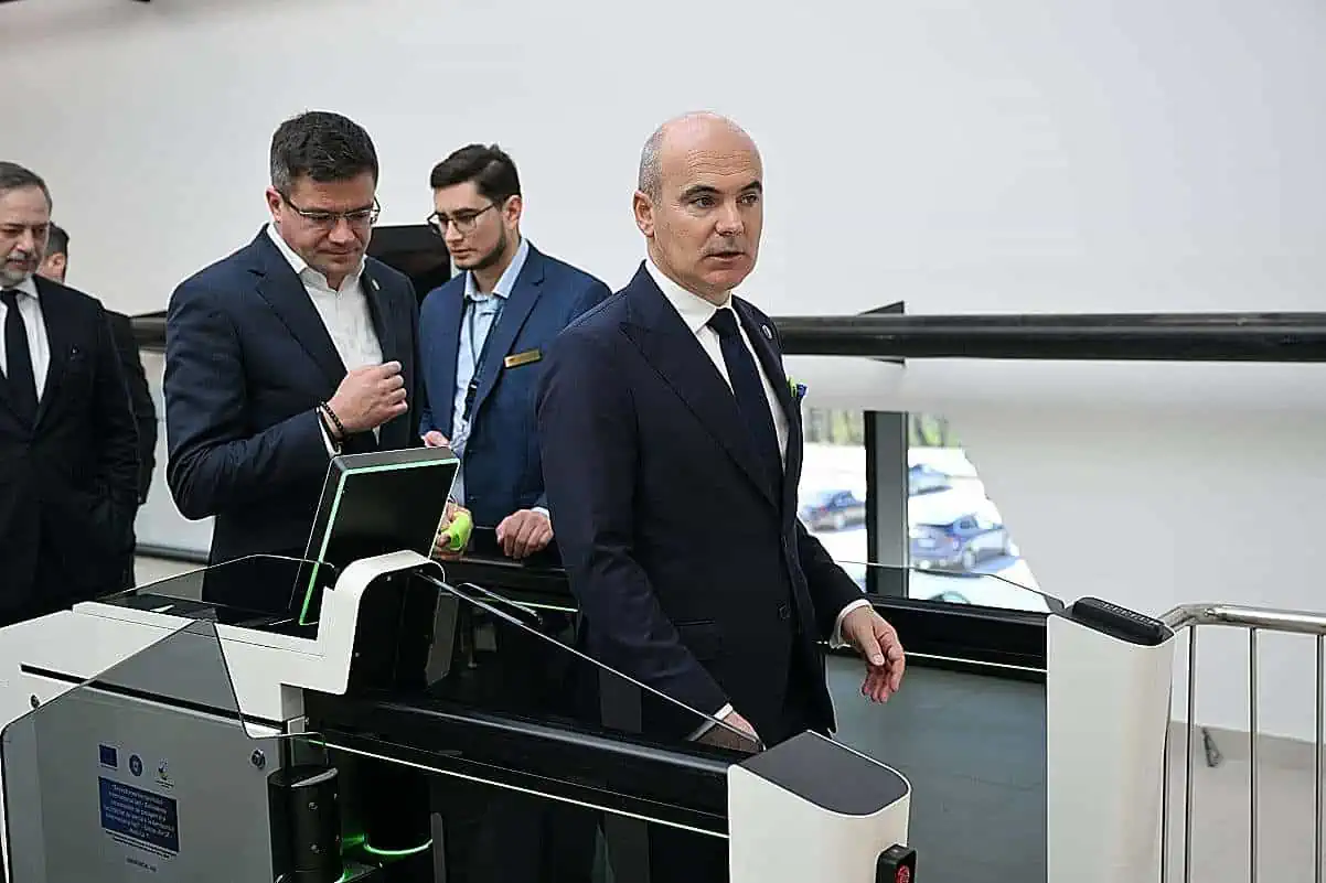 Rareş Bogdan: Mihai Tudose va fi șef la SRI. O să vă sfideze, o să vă ameninţe, o să vă dea copiii afară din serviciu