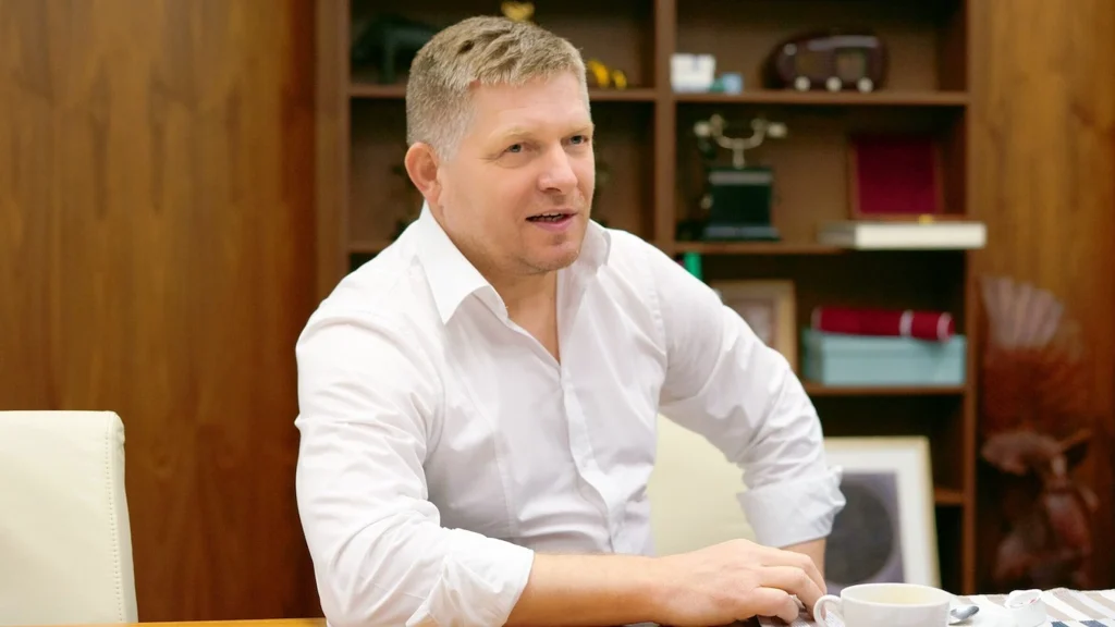  Vicepremier: Premierul Fico se află într-o stare stabilă, dar în continuare „foarte gravă”