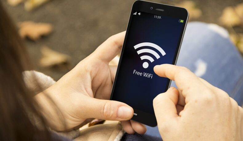  Știți de unde provine denumirea de Wi-Fi?