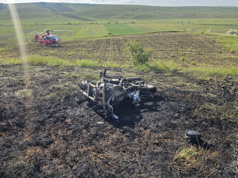 UPDATE: Impact devastator între un autoturism și două motociclete. Trei tineri au murit în urma accidentului FOTO/VIDEO