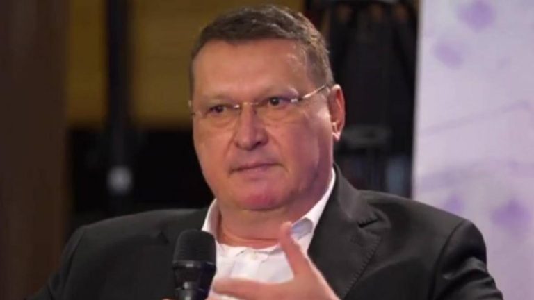 Cum a angajat ANRE-ul fotomodele pe salarii de mii de euro. Fostul șef, deputat PSD, avea doar diplomă de electrician