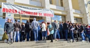 Vrei să lucrezi în străinătate? Află ce limbă trebuie să stăpânești ca să prinzi jobul dorit