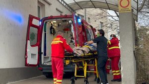 Bucureşti: O fetiţă de doi ani a murit după ce a căzut de la etaj