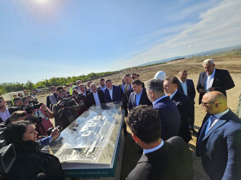 Ciolacu, la Iași: Nu sunt excluse împrumuturi pentru finanțarea A8, pe A7 dăm în circulație 147 km anul acesta