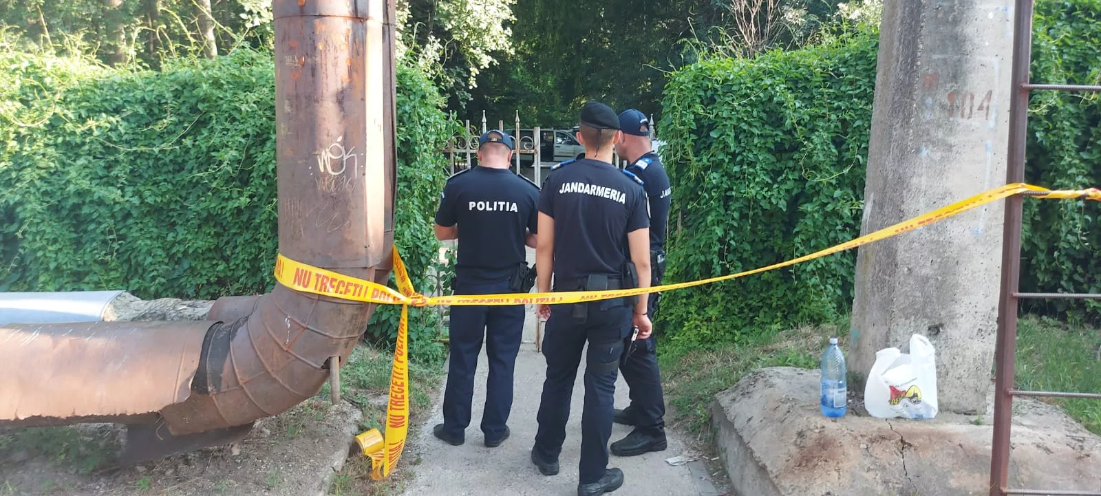 O femeie de 29 de ani a înjunghiat mortal un bărbat de 52 de ani