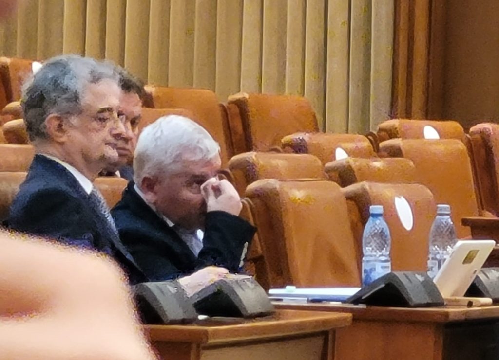 Scandal politic: Florin Roman spune că Dan Vîlceanu l-a agresat în Parlament