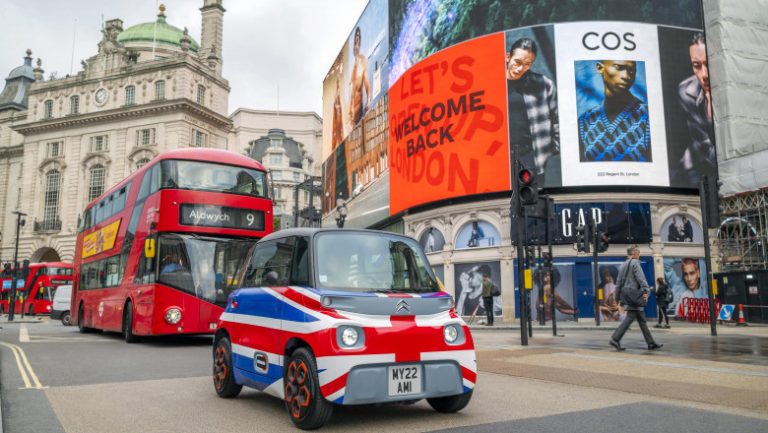 Marea Britanie a ieșit din recesiune. Creşterea economică, cea mai mare din ultimii trei ani, a depăşit aşteptările