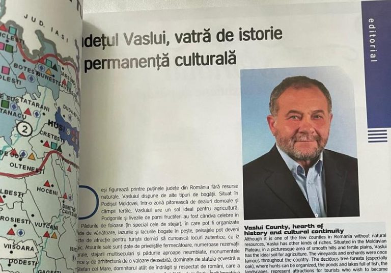 Olimpicii la matematică din Vaslui au primit un album cu discursul baronului Dumitru Buzatu acuzat de luare de mită