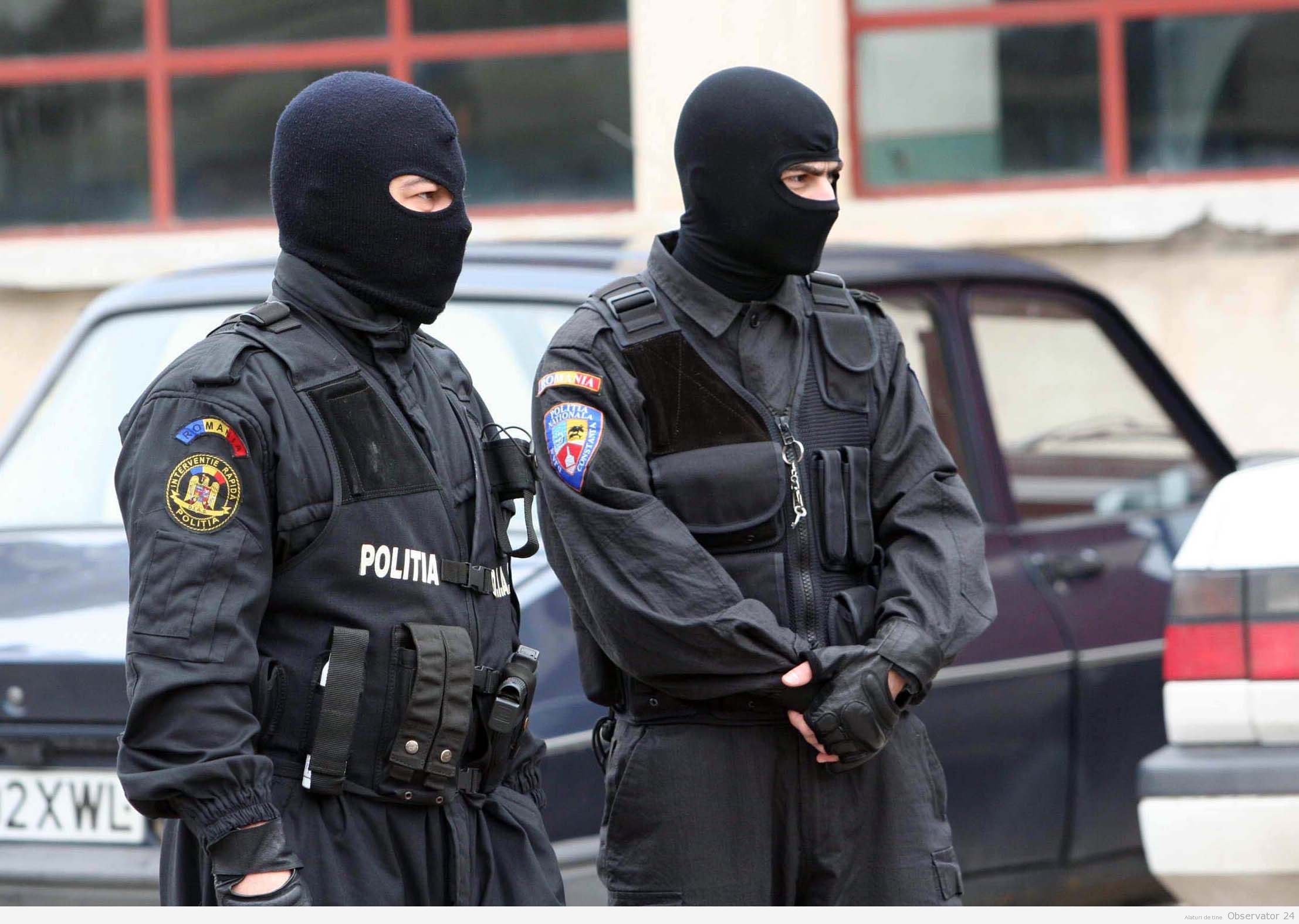 Zeci de percheziţii în Bucureşti şi în şase judeţe, în dosare de evaziune fiscală, fals, înşelăciune și contrafacere