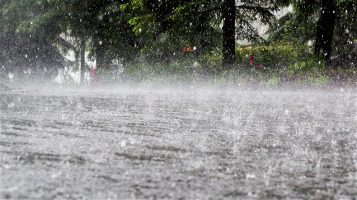 Iașul, sub cod galben de ploi, până joi dimineață. Meteorologii au emis și un cod portocaliu de ploi abundente, pentru12 judeţe