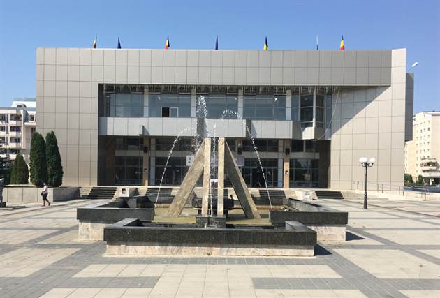 Bătălia pentru orașele din județ. Pașcaniul are la fel de mulți pretendenți la primărie ca Iașul