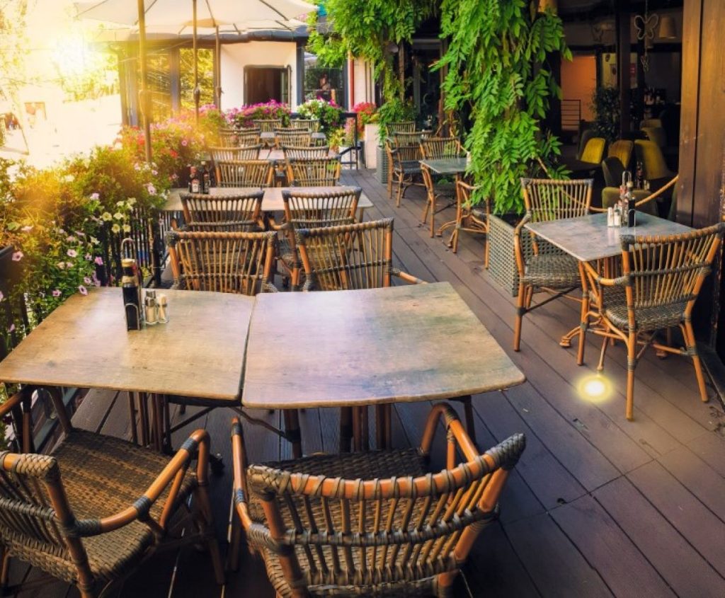 Oscar, unul din cele mai cunoscute restaurante din Iași, a cerut insolvența. Fiscul a pus sechestru