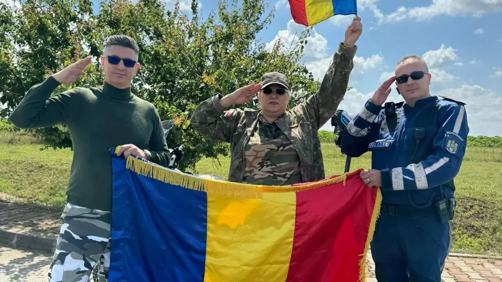  VIDEO Explicația polițistului care a lăsat-o pe Șoșoacă să urce pe motocicleta instituției
