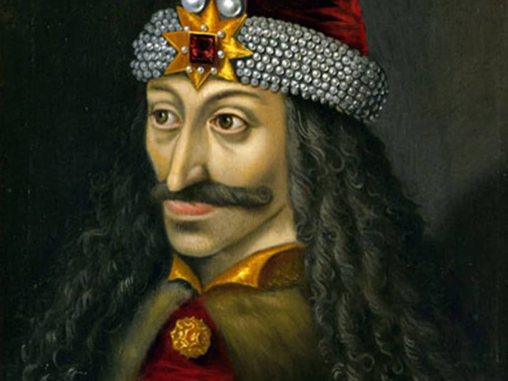  Un român a deschis o şaormerie inedită în Ibiza, cu un decor inspirat de Vlad Țepeș