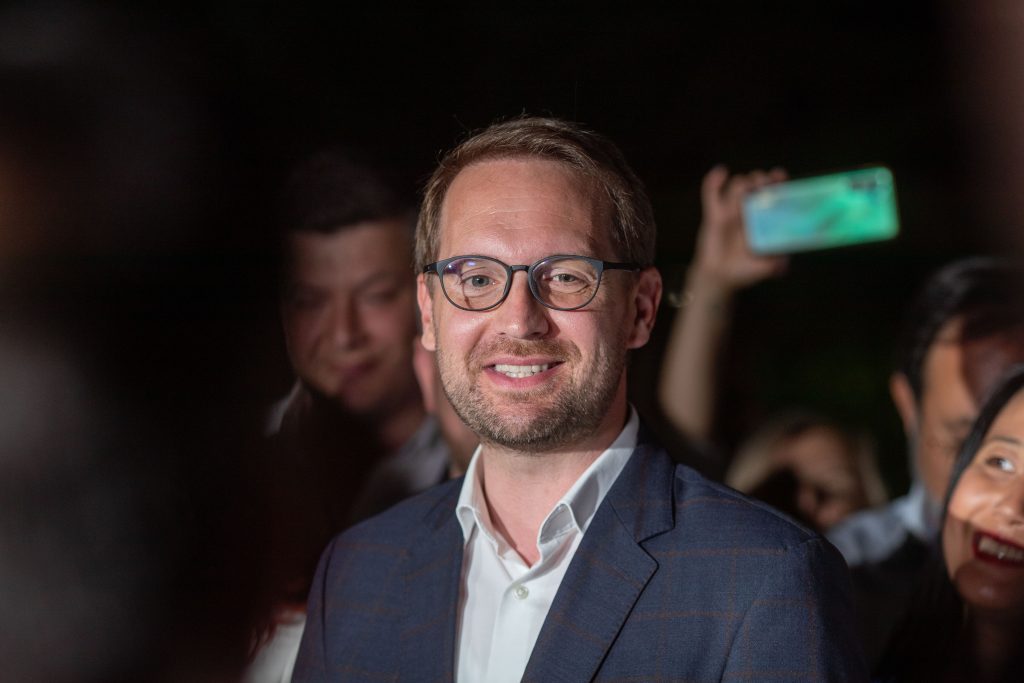 ALEGERI LOCALE 20224 – Dominic Fritz solicită renumărarea voturilor: Miza acestor zile este viitorul democraţiei româneşti