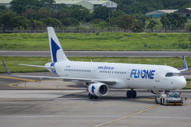 BoardingPass: Zboruri Iași - Erevan, de luna viitoare, operate de FlyOne