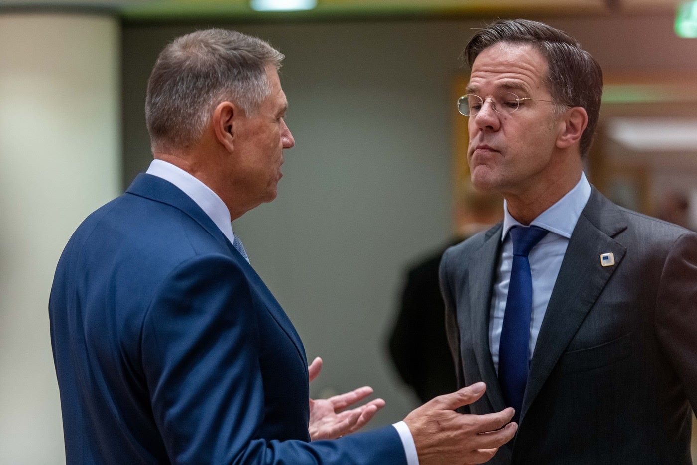Iohannis se retrage din cursa pentru şefia NATO și România susţine candidatura lui Mark Rutte la șefia Alianței