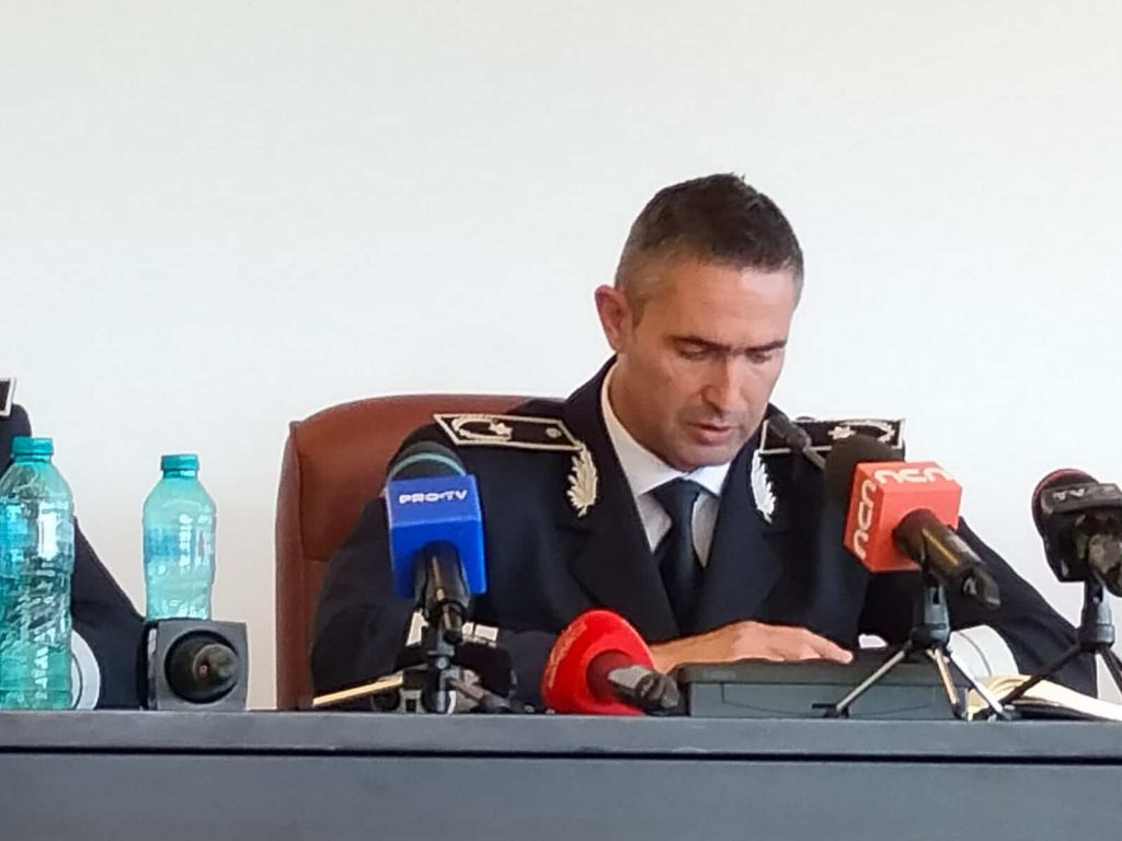 Şeful IPJ Cluj, Mihai Rus, şeful Serviciului Rutier şi doi poliţişti rutieri, reţinuţi de DNA
