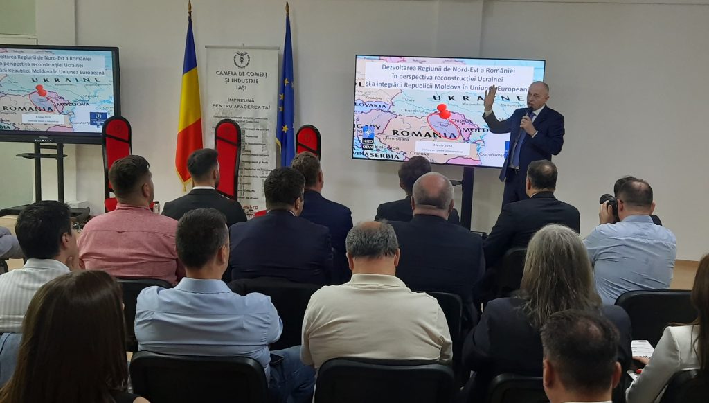  Mircea_Geoana_Iasi6