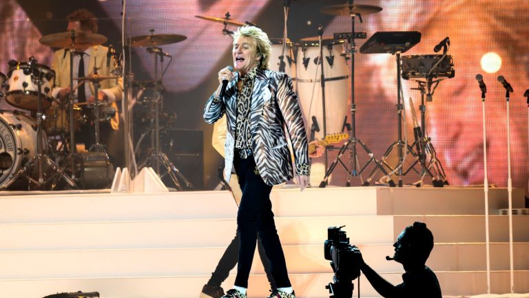Rod Stewart îşi apără sprijinul pentru Ucraina după huiduieli la un concert în Germania: „Putin trebuie să fie oprit