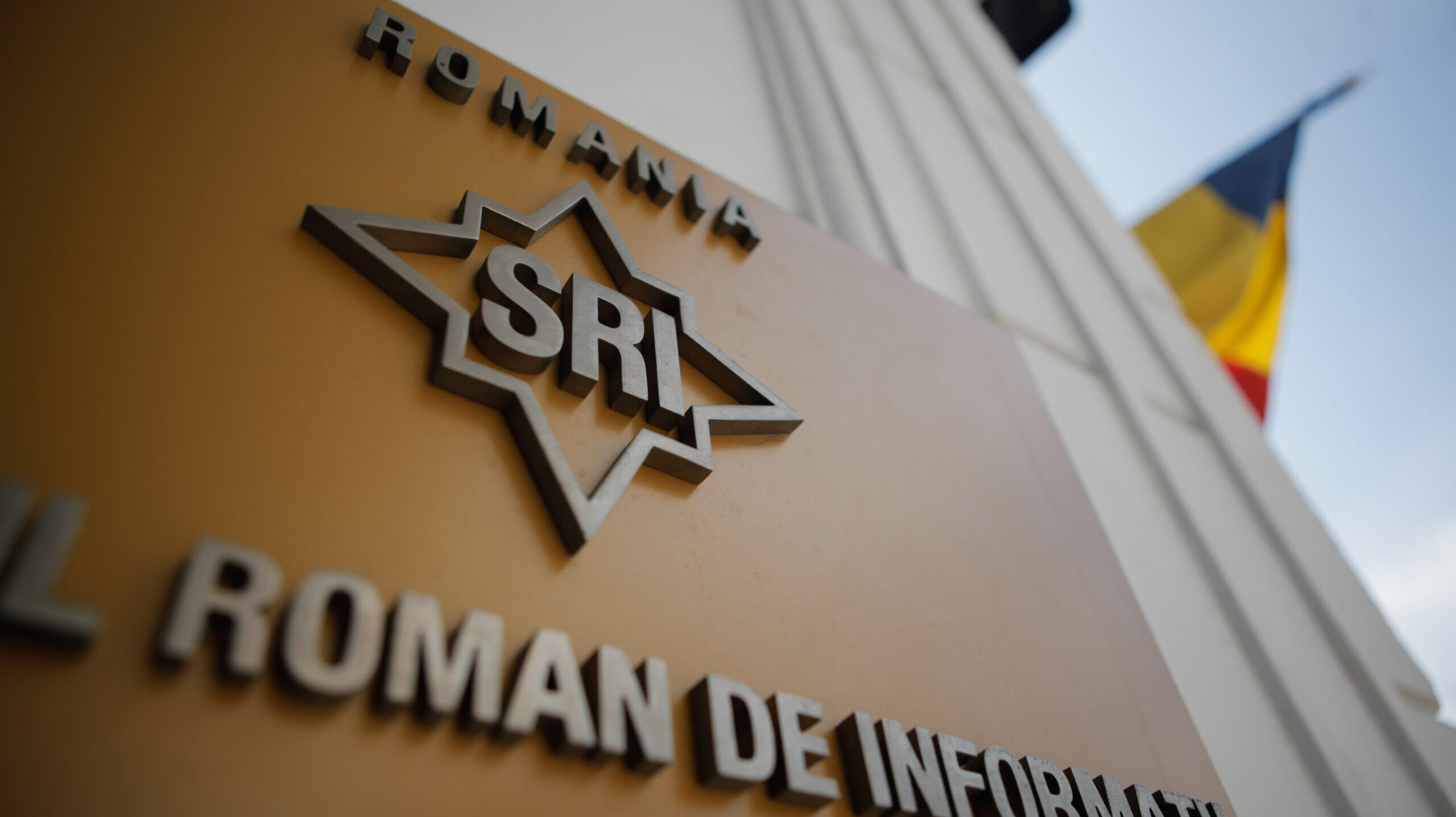 SRI: Doi ucraineni au încercat să incendieze un sediu din București, sub un plan de sabotaj rusesc.