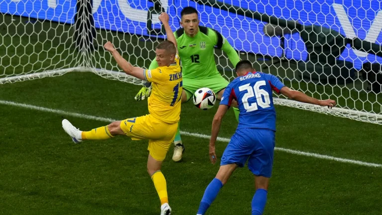 Ucrainenii, treziți din pumni! Au învins Slovacia, scor 2-1, revenind de la 0-1