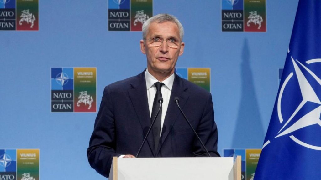  Stoltenberg se declară convins că Franţa va rămâne un „aliat solid” indiferent de viitorul său guvern