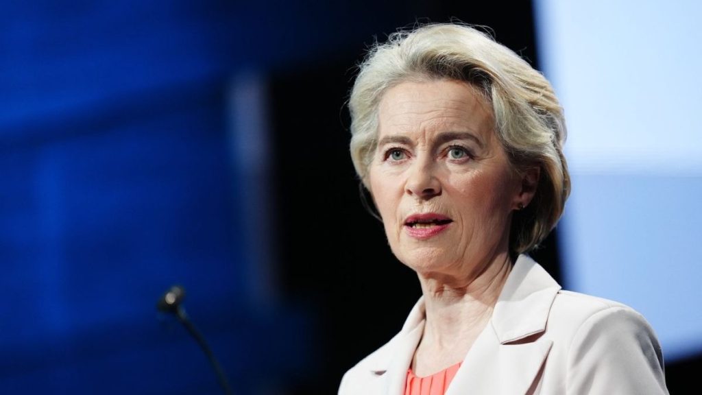  Moțiunea AUR împotriva Comisiei Europene are șanse infime de reușită, dar dezvăluie vulnerabilitatea Ursulei von der Leyen