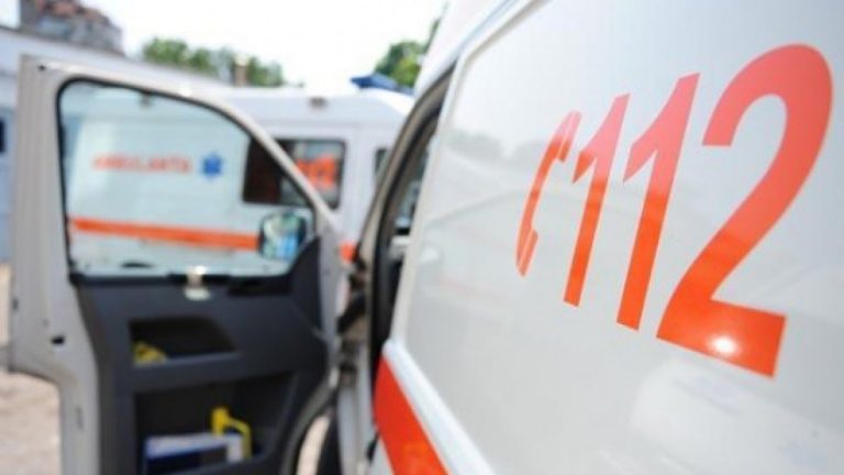 Un bărbat care a lovit cu mașina o femeie, pe o trecere de pietoni din București, nu a lăsat-o să sune la 112. Ce a urmat
