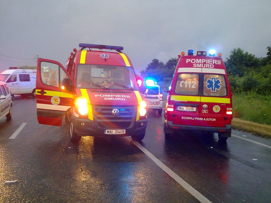  Trei persoane au murit și două au fost rănite într-un accident groaznic în Timiș